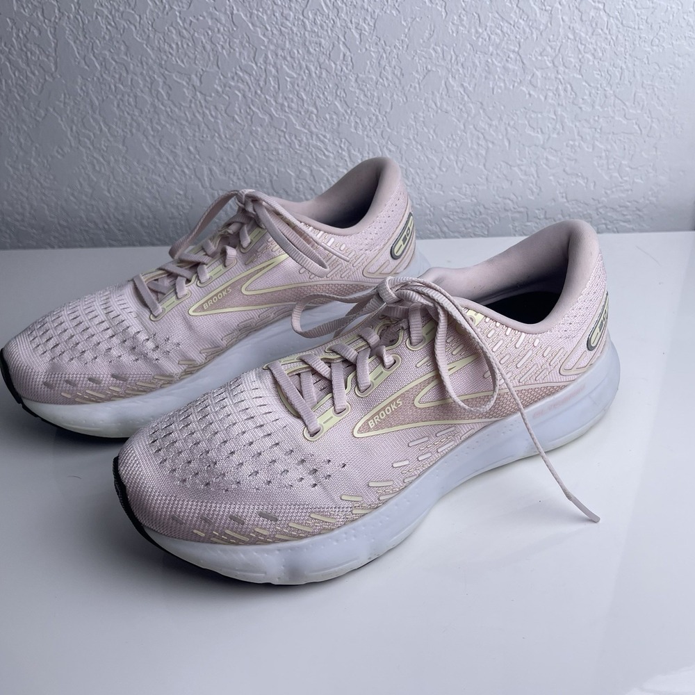 Brooks Glycerin 20 Athletic Sneakers Women Size 9.5 Pink Lace Up 1203701B656